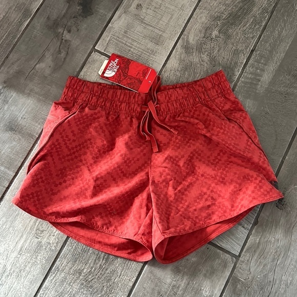 New with tags the north face standard fit women’s class V short small nwt - Picture 1 of 5